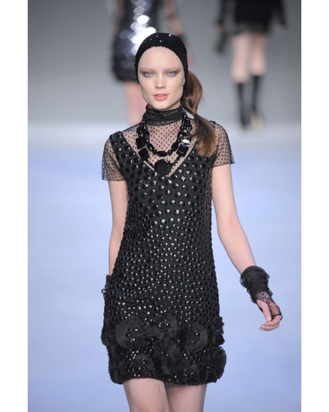 Blugirl by Blumarine Fall/Winter 2010 Runway Black Embroidered Flower Dress — Look 35